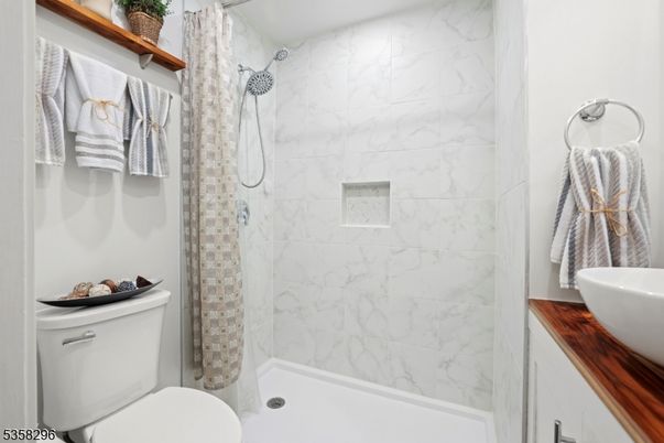 Bathroom, Interior, Marble Walls