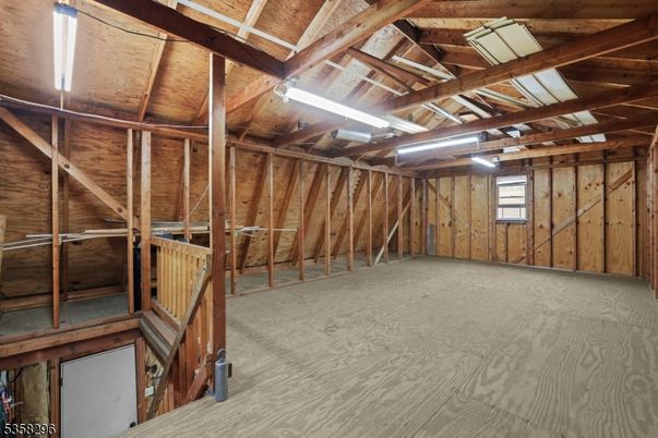 Empty room, Interior, Wooden Beams, Wooden Ceilings, Wooden Walls