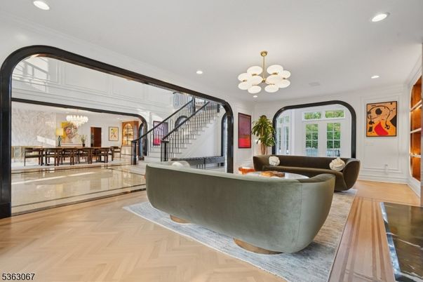 Chandelier, Dining room, Interior, Living room, Recessed Lighting, Wood Texture Flooring