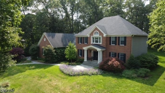 Backyard, Exterior, Facade, Brick Facade, Georgian