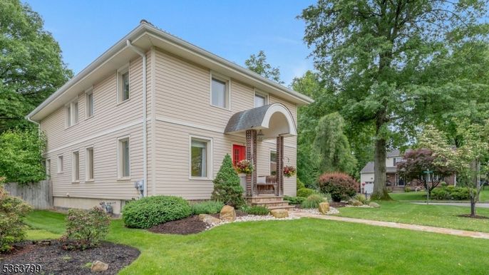 Backyard, Exterior, Facade, Georgian