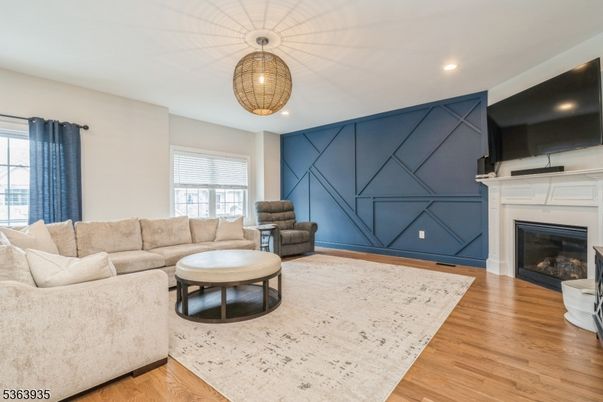 Fireplace, Interior, Living room, Pendant Lights, Recessed Lighting, Wood Texture Flooring
