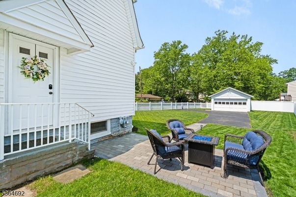 Backyard, Detached Garage, Exterior