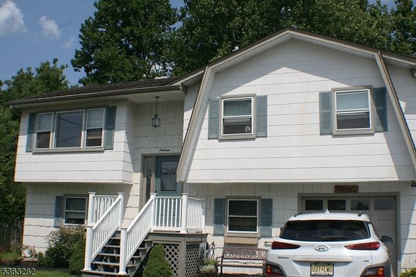Exterior, Facade, None