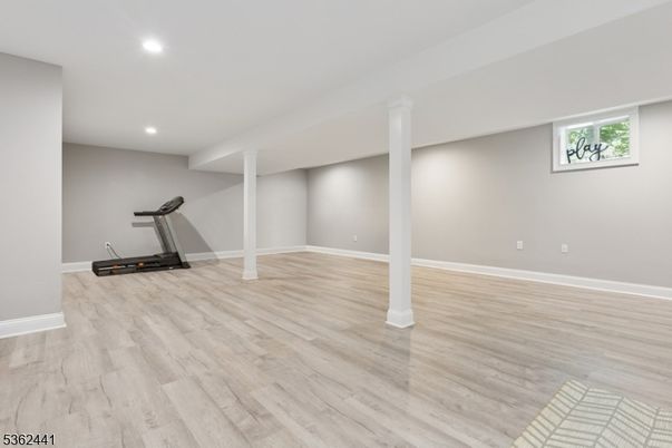 Fitness Equipment, Interior, Recessed Lighting, Wood Texture Flooring