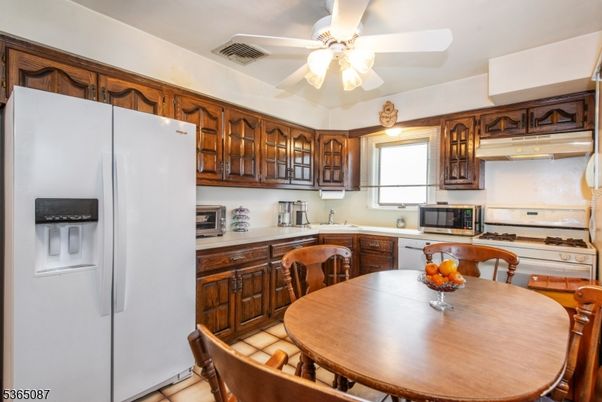 Dining room, Interior, Kitchen