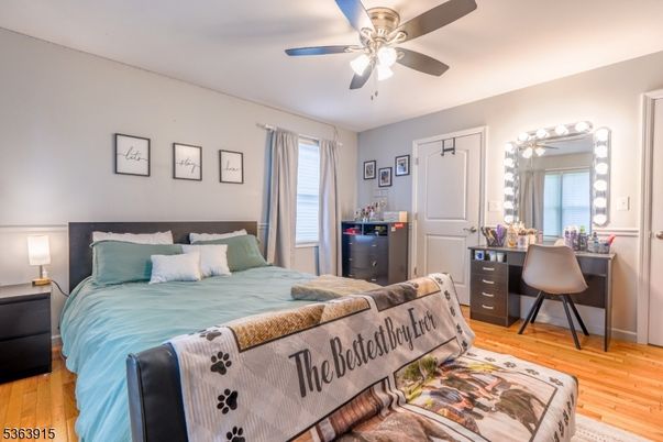 Bedroom, Home Office, Interior, Wood Texture Flooring