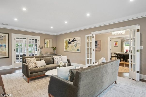Chandelier, Interior, Living room, Recessed Lighting, Wood Texture Flooring