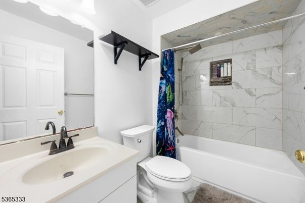 Bathroom, Interior, Marble Walls