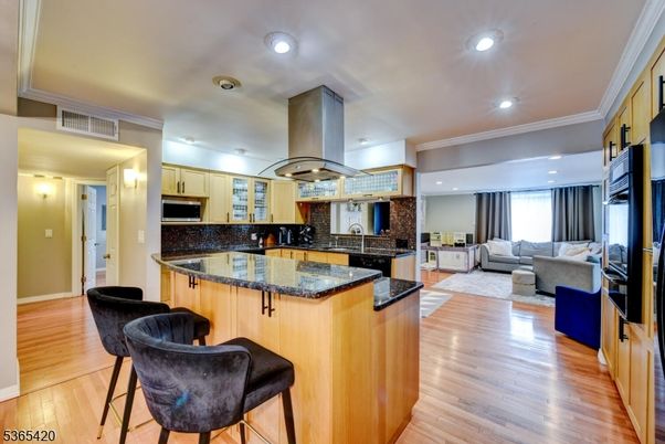Interior, Kitchen, Living room, Recessed Lighting, Wood Texture Flooring