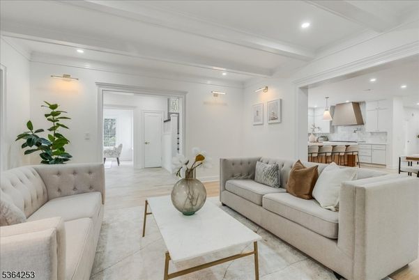 Interior, Kitchen, Living room, Pendant Lights, Recessed Lighting, Wood Texture Flooring