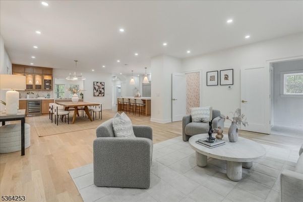 Dining room, Interior, Kitchen, Pendant Lights, Recessed Lighting, Wood Texture Flooring