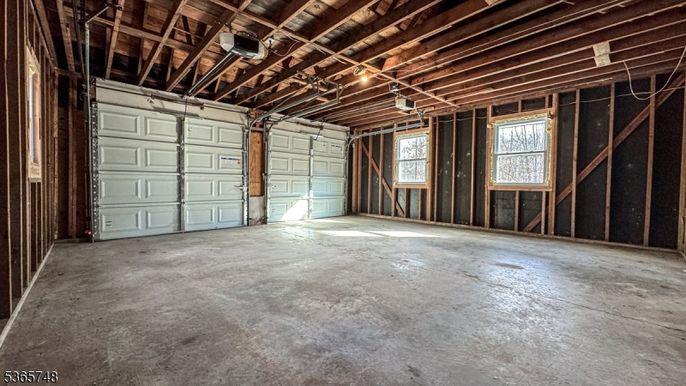 Garage, Interior, Wooden Beams, Wooden Ceilings