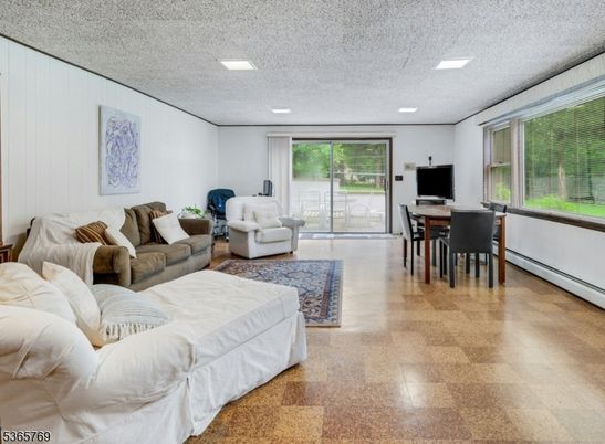 Dining room, Interior, Living room, Recessed Lighting