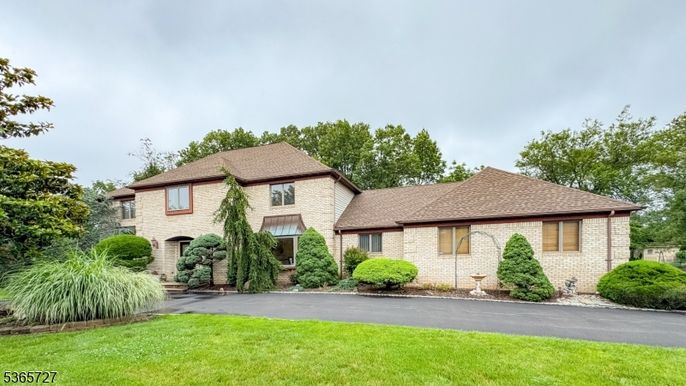 Backyard, Exterior, Facade, Brick Facade, French Provincial