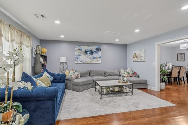 Chandelier, Dining room, Interior, Living room, Recessed Lighting, Wood Texture Flooring