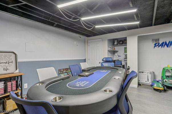 Game Room, Interior, Wood Texture Flooring
