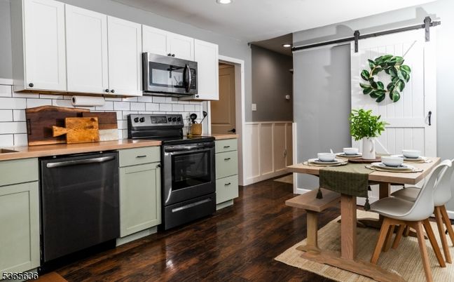 Dining room, Interior, Kitchen, Recessed Lighting, Stainless Steel Appliances, Wood Texture Flooring