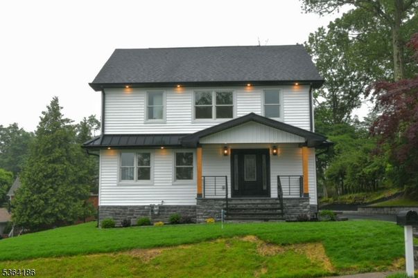 Backyard, Exterior, Facade, Farmhouse