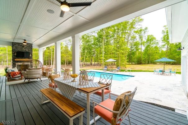 Exterior, Fireplace, Pool