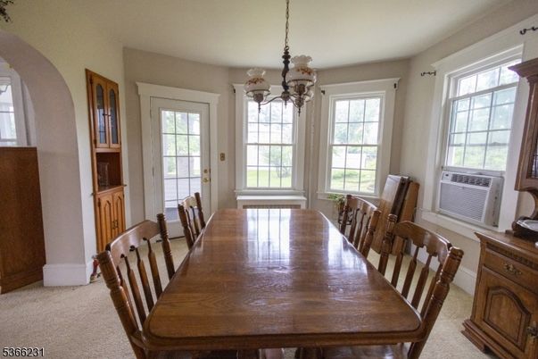 Chandelier, Dining room, Interior