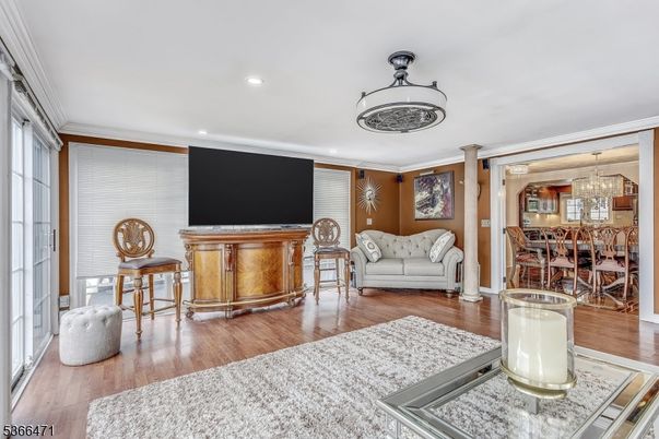 Chandelier, Dining room, Interior, Recessed Lighting, Wood Texture Flooring