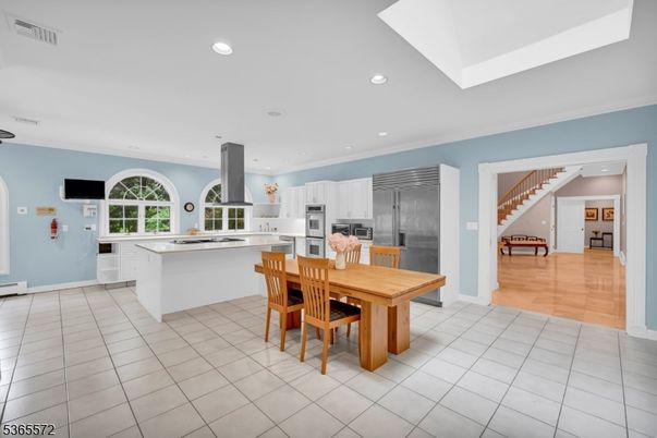 Dining room, Interior, Kitchen, Recessed Lighting, Stainless Steel Appliances