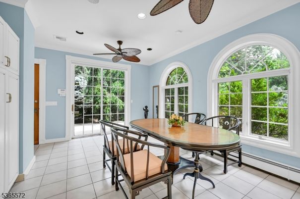 Dining room, Interior, Recessed Lighting