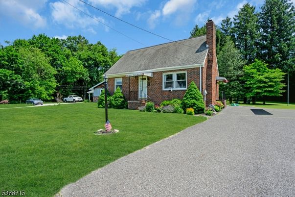 Backyard, Exterior, Facade, Brick Facade, Cape Cod