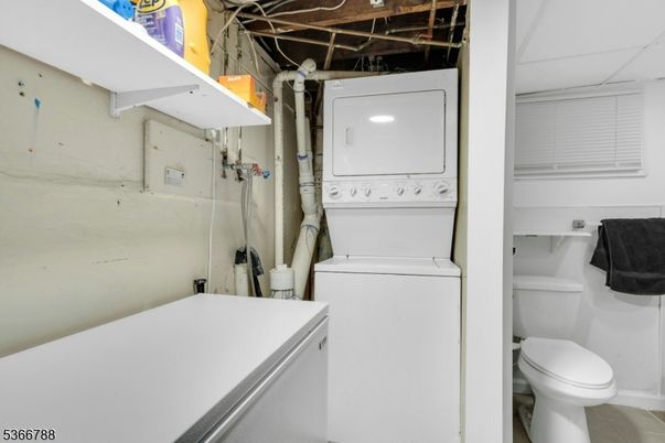 Bathroom, Interior, Utility Closets, Washer