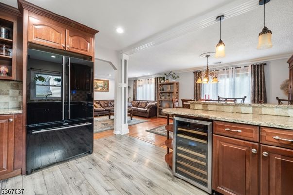Interior, Kitchen, Living room, Pendant Lights, Recessed Lighting, Wood Texture Flooring