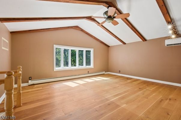 Empty room, Interior, Wooden Beams, Wood Texture Flooring