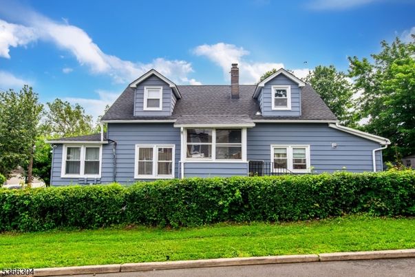Exterior, Facade, Cape Cod