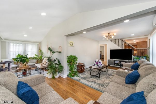 Chandelier, Interior, Living room, Recessed Lighting, Wood Texture Flooring