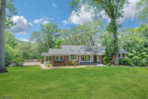 Backyard, Exterior, Facade, Brick Facade, Cape Cod