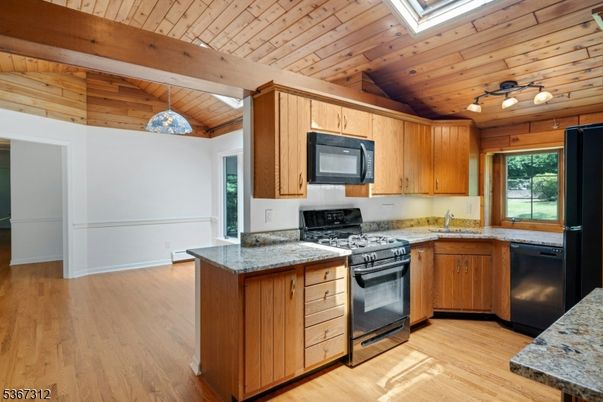 Interior, Kitchen, Pendant Lights, Wooden Beams, Wooden Ceilings, Wood Texture Flooring