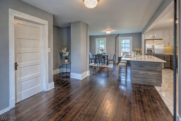 Dining room, Interior, Kitchen, Stainless Steel Appliances, Wood Texture Flooring