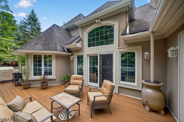 Exterior, Wood Texture Flooring