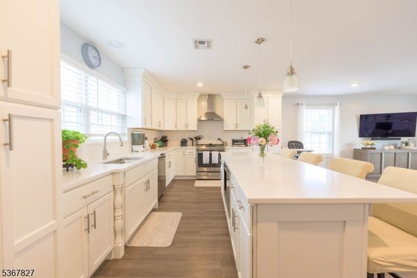 Interior, Kitchen, Pendant Lights, Recessed Lighting, Wood Texture Flooring