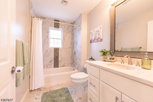 Bathroom, Interior, Marble, Marble Walls