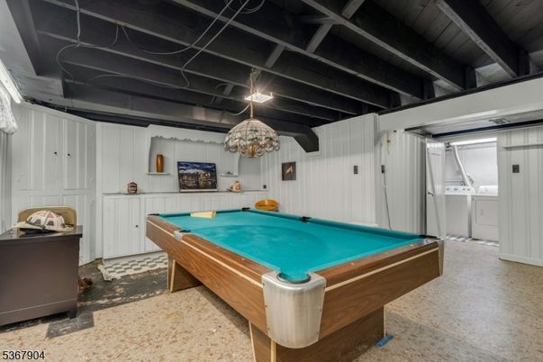 Billiard Table, Game Room, Interior