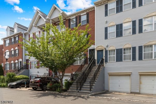 Attached, Exterior, Facade, Brick Facade, Rowhouse