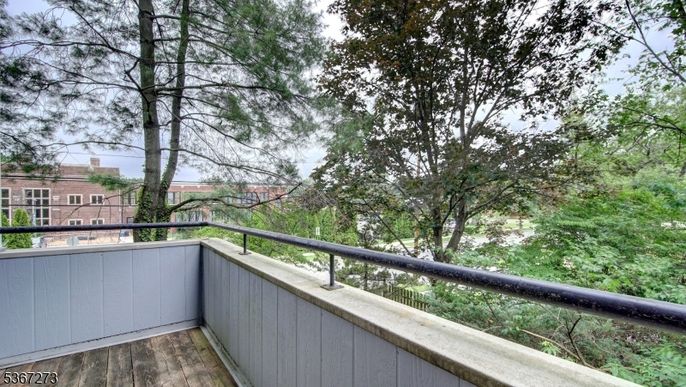 Exterior, Wood Texture Flooring