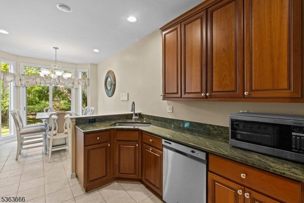 Chandelier, Dining room, Interior, Kitchen, Recessed Lighting