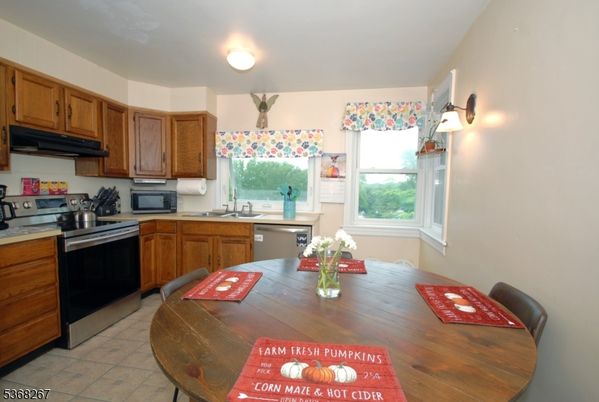 Dining room, Interior, Kitchen, Stainless Steel Appliances