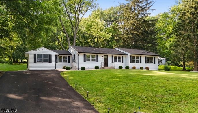 Backyard, Exterior, Facade, Ranch