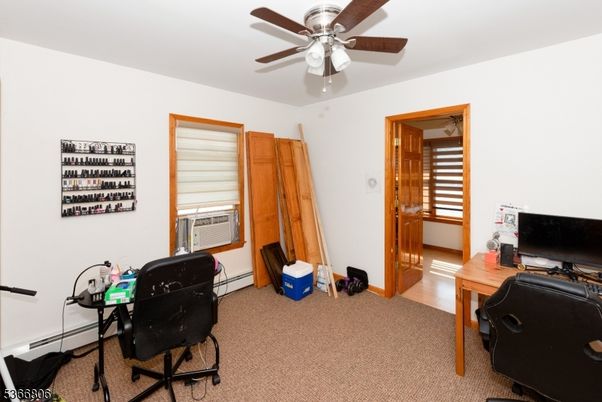 Home Office, Interior