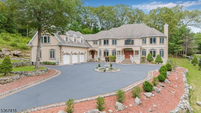 Attached, Backyard, Exterior, Facade, French Provincial