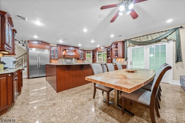 Dining room, Interior, Kitchen, Recessed Lighting, Stainless Steel Appliances