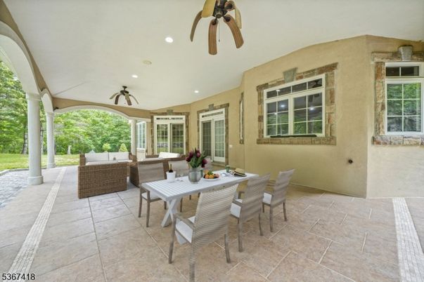 Exterior, Recessed Lighting